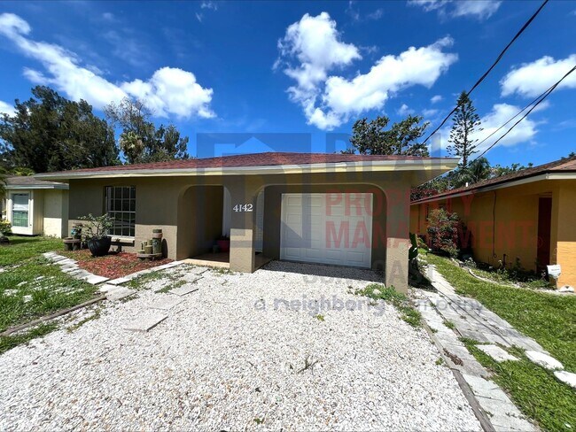 Foto del edificio - 4142 Iola Dr