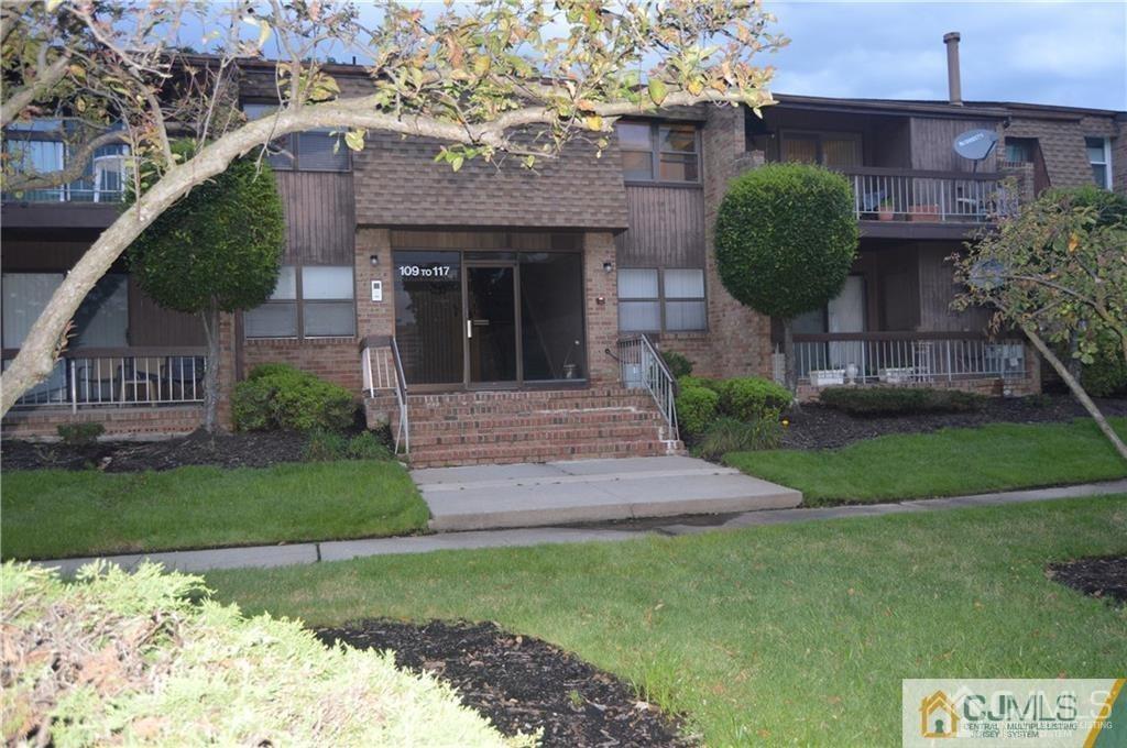 110 Sharon Garden Ct, Woodbridge Township, NJ 07095 Condo for Rent in