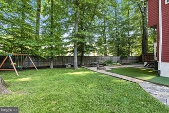 Building Photo - 9472 Lapstrake Ln