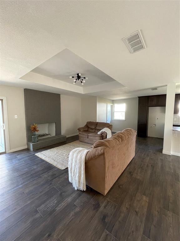Building Photo - 3823 Oak Arbor Dr