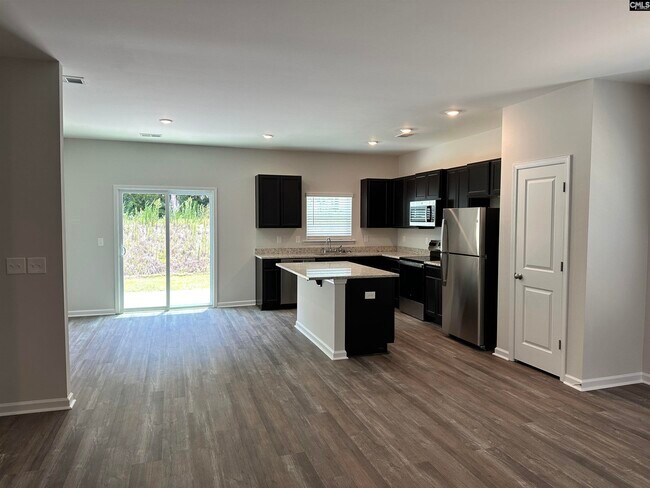 Building Photo - 915 Blenheim Wy