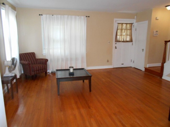 Foto del edificio - 3728 Yolando Road