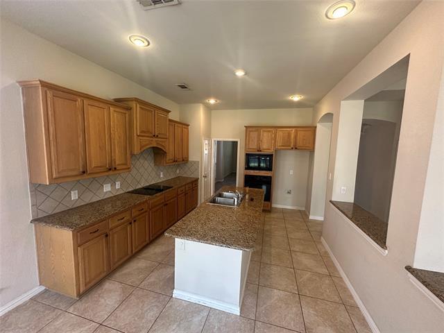 Building Photo - 2692 Deer Hollow Dr