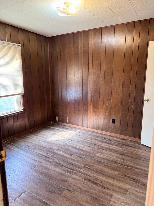 Building Photo - Move in ready!