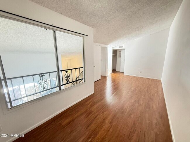 Building Photo - 3646 N 69th Ave
