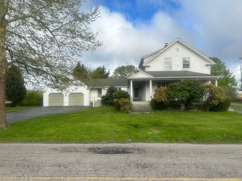15 Serpentine Rd, Warren, RI 02885 House Rental in Warren, RI