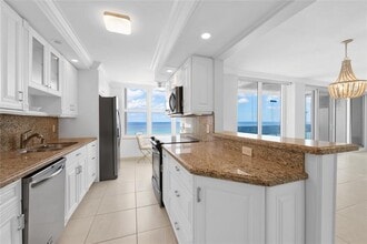 Building Photo - 4280 Galt Ocean Dr