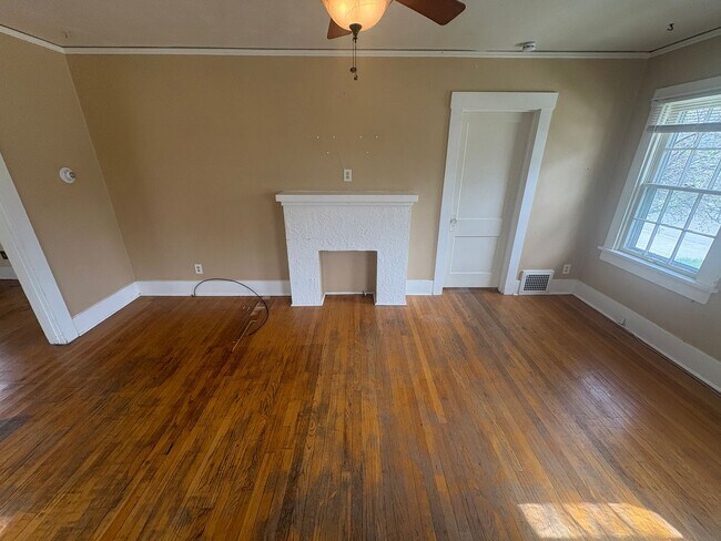 Foto del edificio - 1 Bedroom, 1 Bathroom Home Near the Historic District