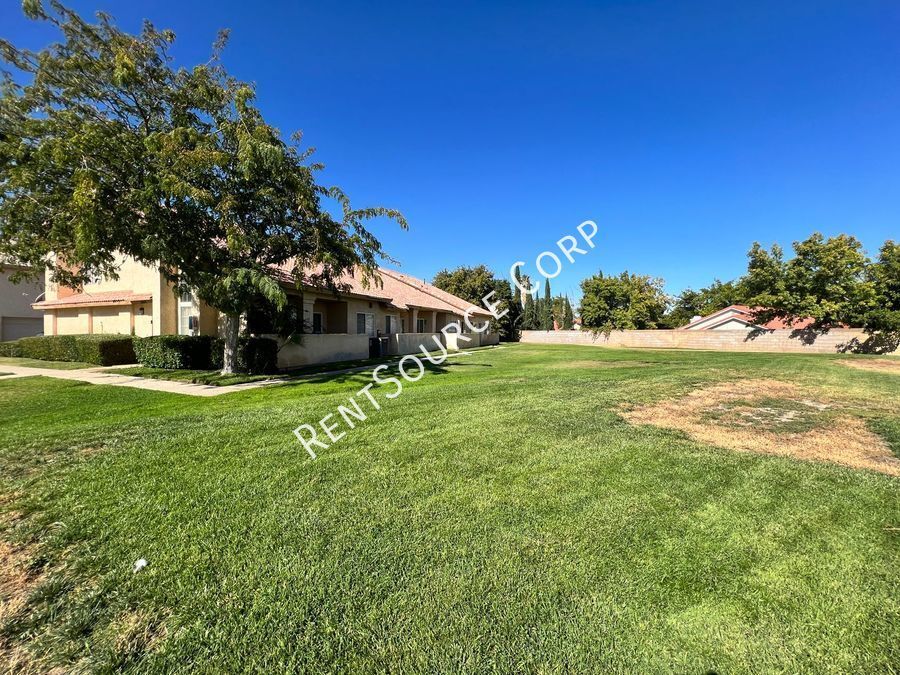 1601 Cactus Dr Unit C, Lancaster, CA 93535 Condo for Rent in