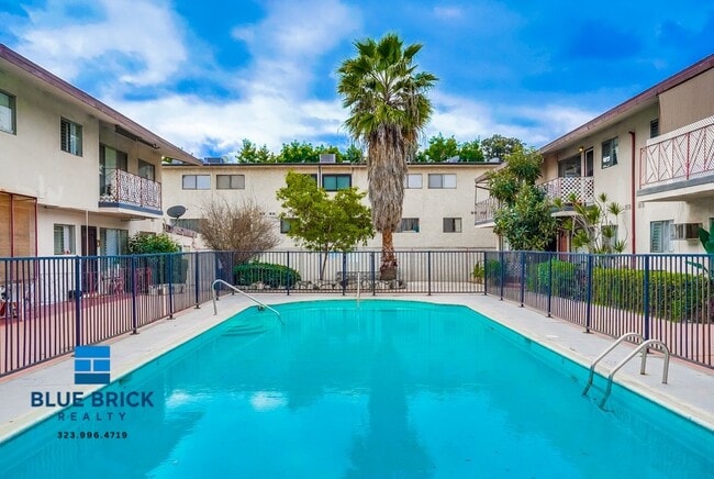 Building Photo - 12310 Chandler Blvd