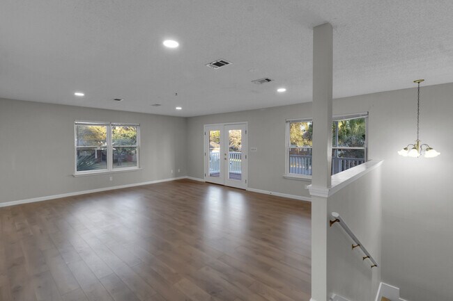 Foto del edificio - 300 Wildwood St