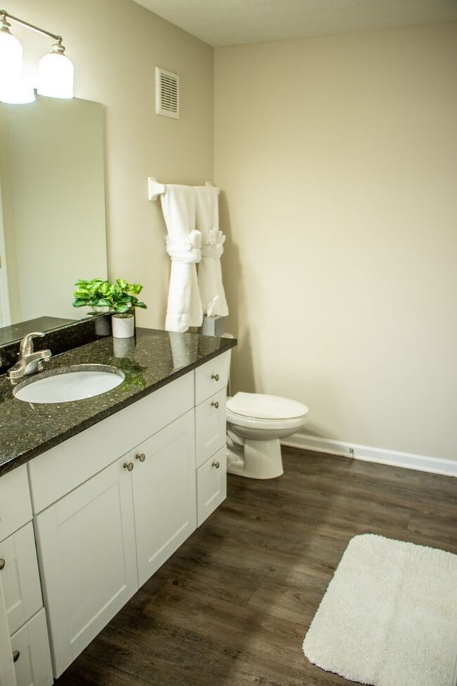 Interior Photo - The Square at Latham Park