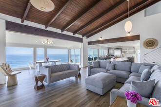 Building Photo - 32701 Vista De Los Ondas