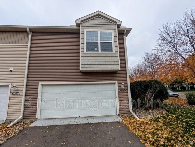 Foto del edificio - 3352 Hazel Trail