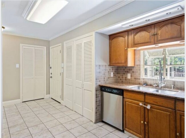 Foto del edificio - 10632 Desdemona Dr