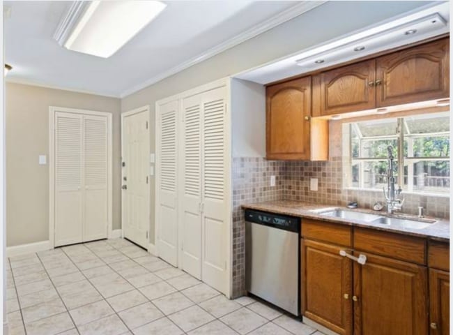 Photo - 10632 Desdemona Dr House