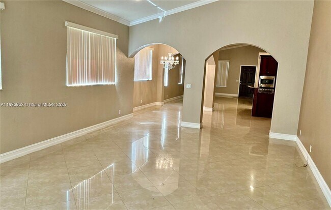 Foto del edificio - 932 Falling Water Rd