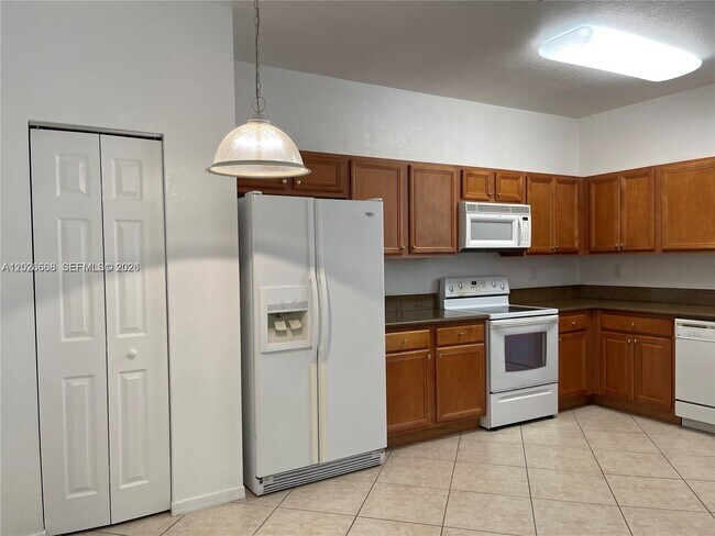 Foto del edificio - 4304 SW 131st Ln