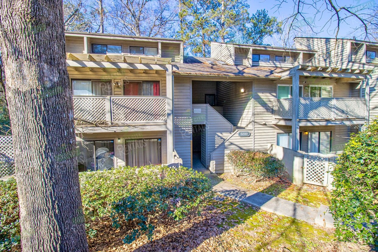 Primary Photo - 2 Bedroom, 2 Bath Condo at Village Creek -...