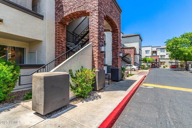 Foto del edificio - 3302 N 7th St