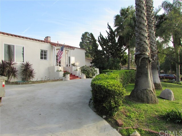 Building Photo - 1520 Palos Verdes Dr W