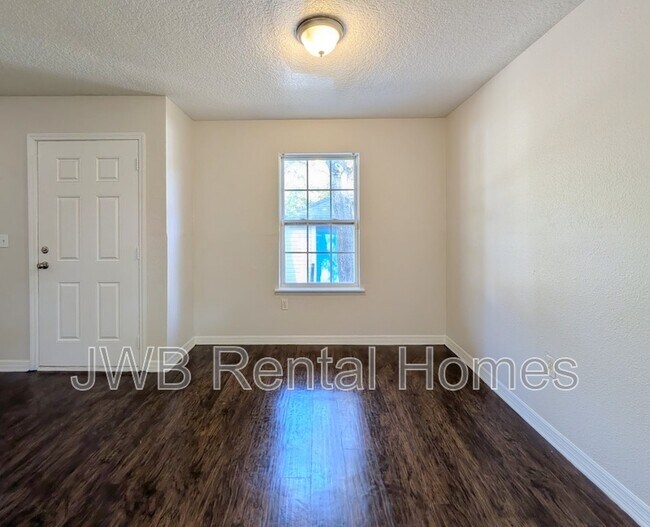 Foto del edificio - 7938 Pipit Ave