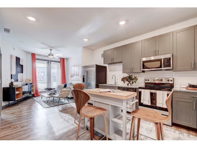 The Jane At Preston Trails Apartments Cedar Hill Tx Apartments Com