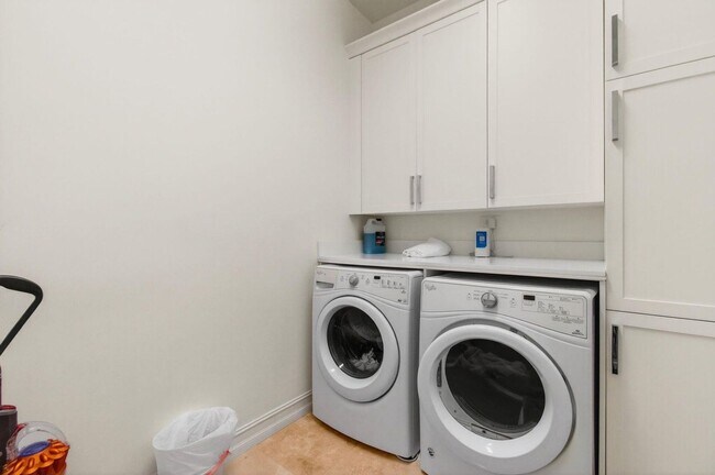 Foto del edificio - 17662 Cadena Dr