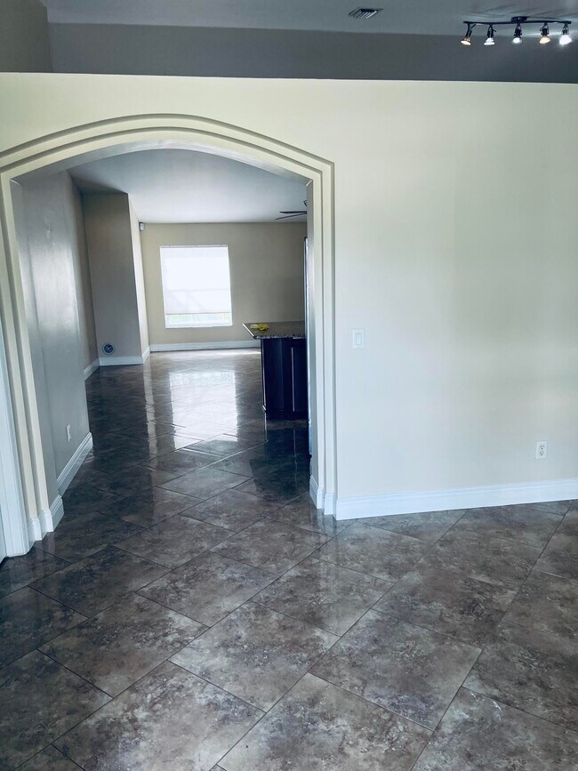 Foto del edificio - 1836 SE Fallon Dr