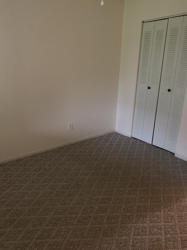 Foto del edificio - 338 Winter Ridge Blvd