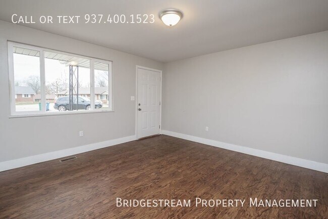 Building Photo - Charming Ranch-Level 2-Bedroom, 1-Bath Uni...