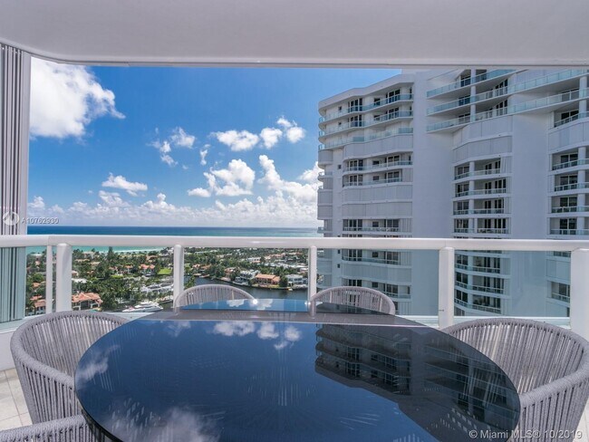 Foto del edificio - 21150 Point Pl