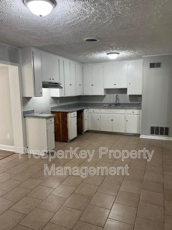 Foto del edificio - 5021 Greensboro Ct