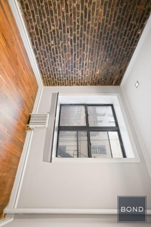 Foto principal - 432 E 13th St