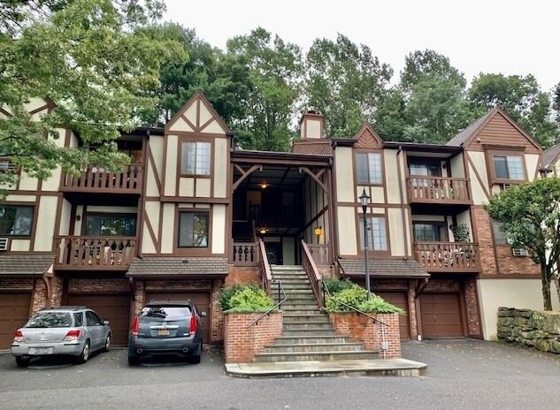 Building Photo - 74 Foxwood Cir