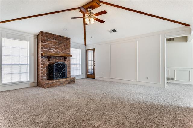 Building Photo - 2302 Greenpark Dr