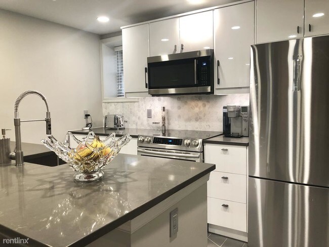Foto del edificio - 1761 Willard St NW