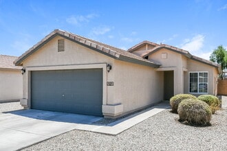 Building Photo - 1123 E Stardust Way
