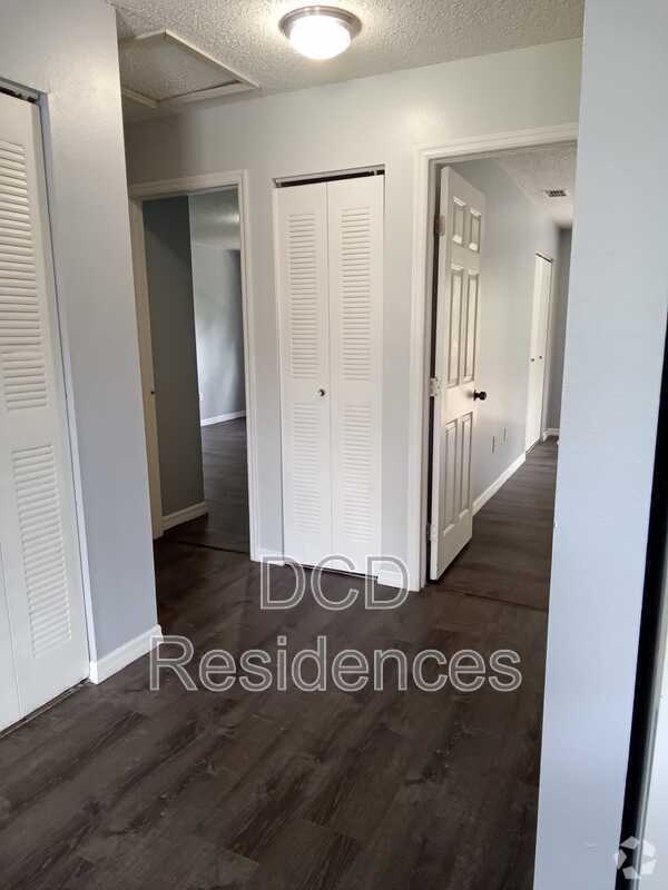 Building Photo - 11330 Cockle Dr