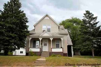 Building Photo - 633 Spring St