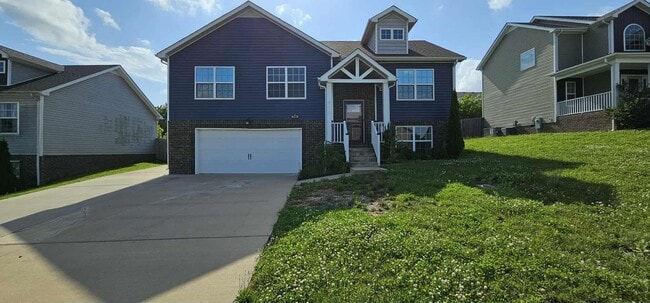 Building Photo - 708 Banister Dr