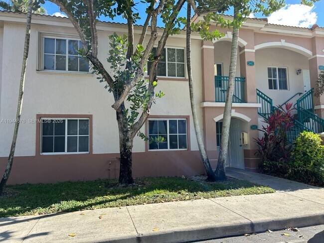 Foto del edificio - 2921 SE 12th Rd