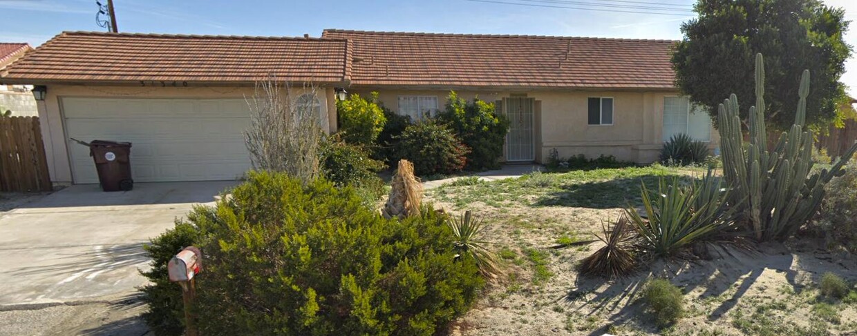 Primary Photo - 31340 Desert Palm Dr
