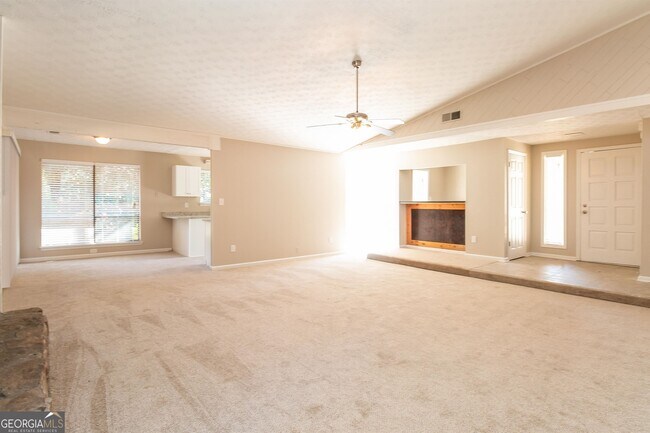 Foto del edificio - 531 Woodknoll Ct