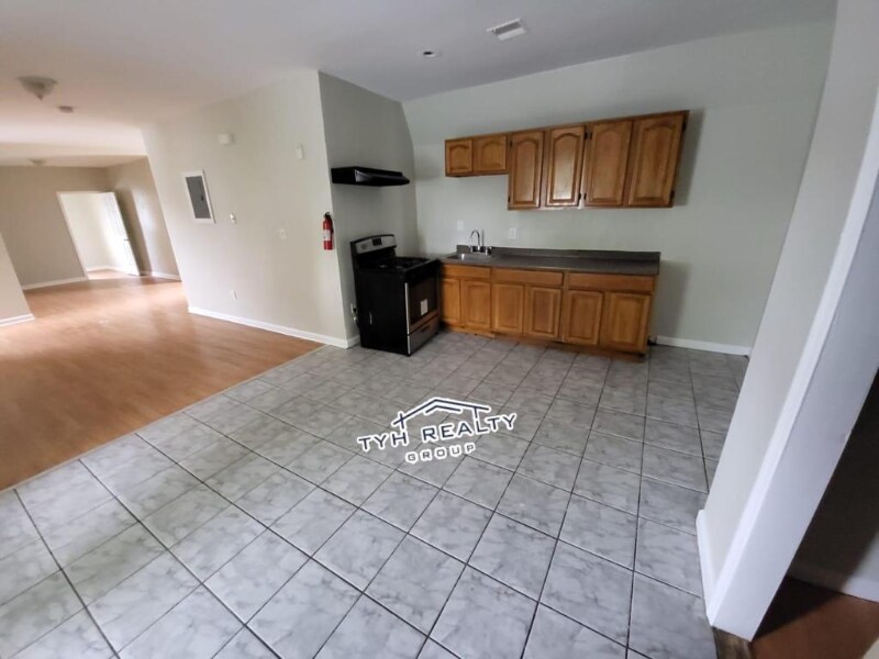 Foto principal - 78 Clinton Pl