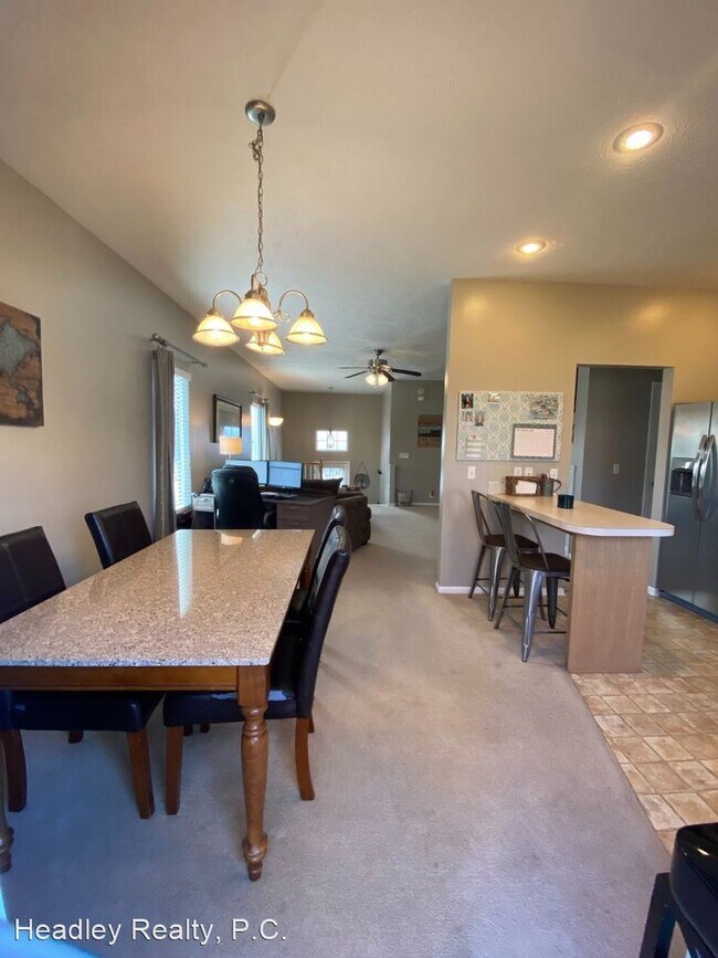 Building Photo - 3 br, 2 bath House - 1106 Gold Coast Rd