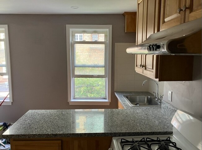 Building Photo - 7 Johnny Ct