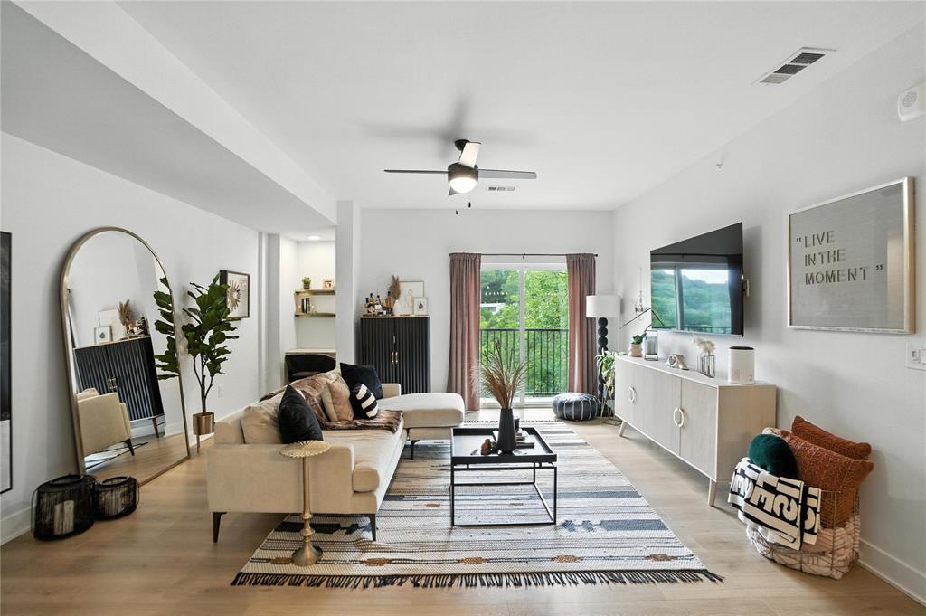 Foto principal - 2500 Longview St