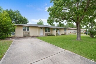 Building Photo - 1019 Bradford Cir