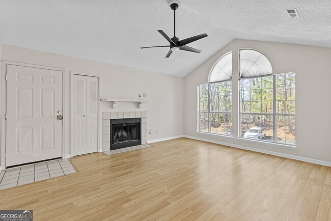 Building Photo - 1201 Waterville Ct